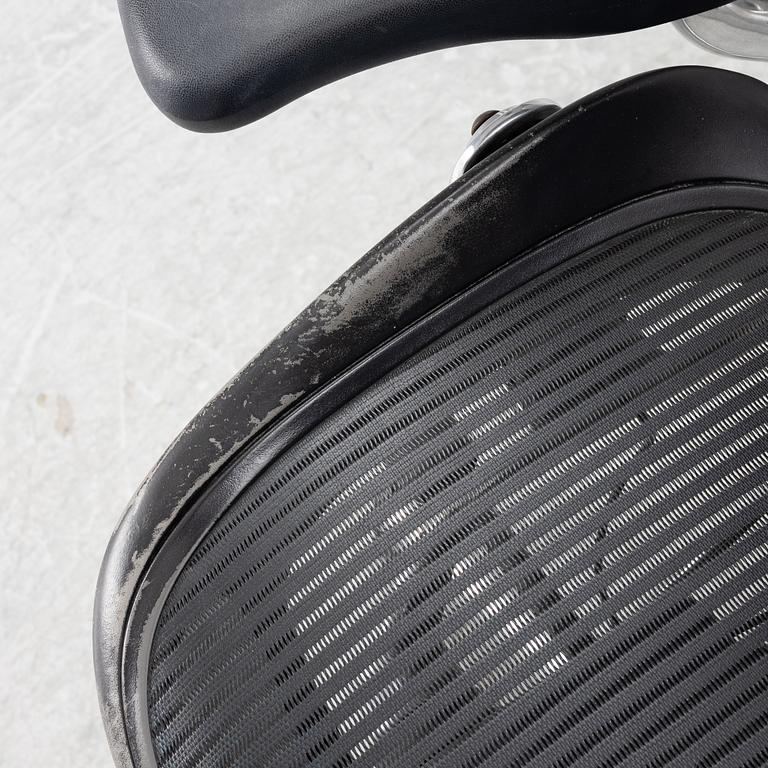 Don Chadwick och Bill Stumpf, skrivbordsstol, "Aeron", Herman Miller.