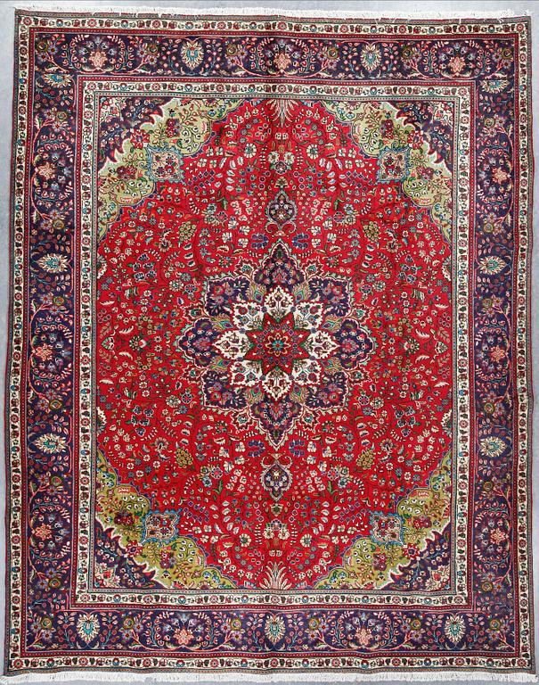 MATTA, sannolikt Täbris, ca 380x301 cm.
