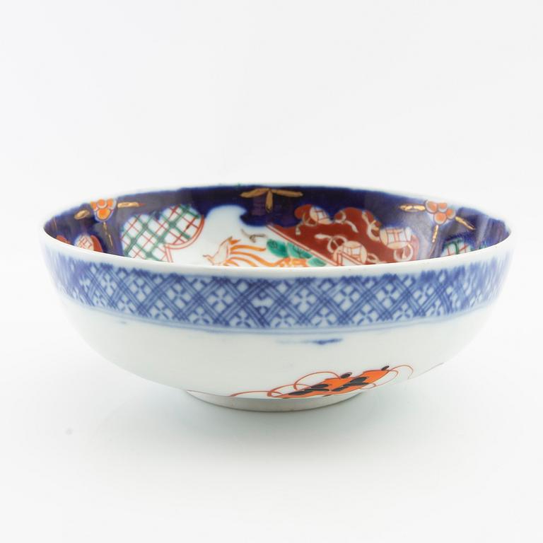 Vases 2 pcs urn and bowl Japan 20th century porcelain.