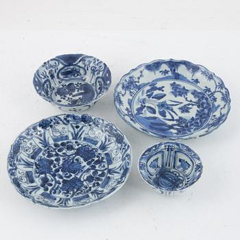 Four pieces of blue and white porcelain, China, Ming dynasty, Wanli (1572-1620), and Qingdynasty, Kangxi (1662-1722).