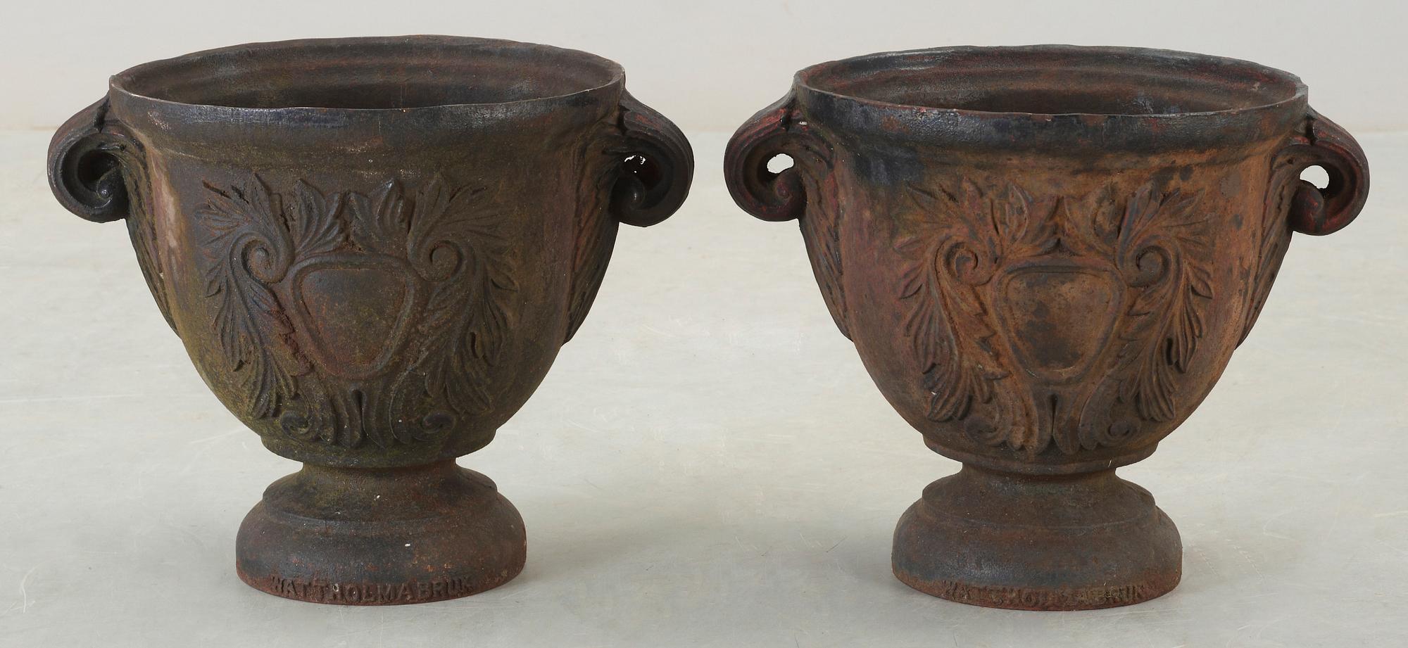 YTTERFODER, ett par, Svartmålat gjutjärn, Barockstil, Vattholma bruk, 1800-tal.