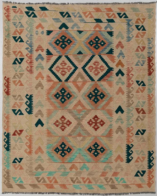 A CARPET, Kilim, ca 198 x 155 cm.