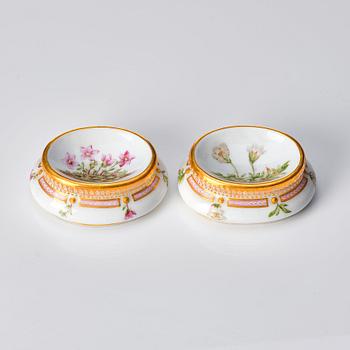 A pair of Royal Copenhagen 'Flora Danica' salts, Denmark, 20th Century.