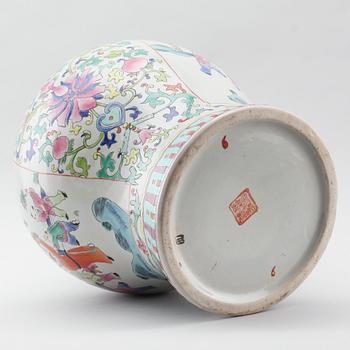 LOCKURNA, porslin, Kina, 1900-/2000-tal.