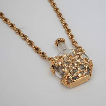 CHANEL, a necklace.