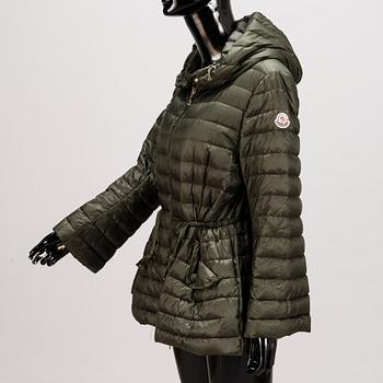 Moncler DAMJACKA i storlek 5.
