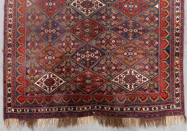 A semiantique Kashgai carpet ca 193 x 160 cm.