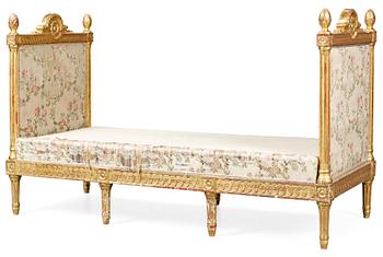 829. A Gustavian bed.