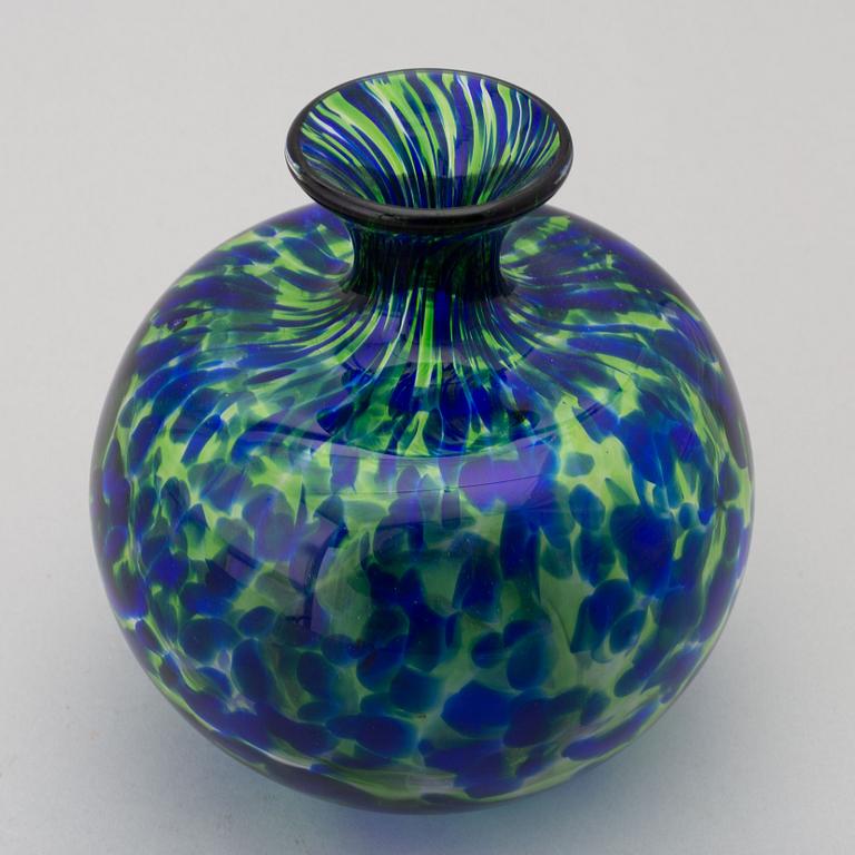 A glass vase by Bengt Edenfalk for Skruf, second half of the 20th Century.