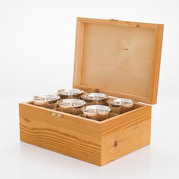 Pekka Piekäinen, a set of six beaker in wooden box, J.A. Tarkiainen, Helsinki 1979.