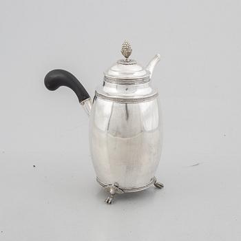 A Swedish silver cofee pot, mark of Johan Fredrik Björntedt, Stockholm 1820.