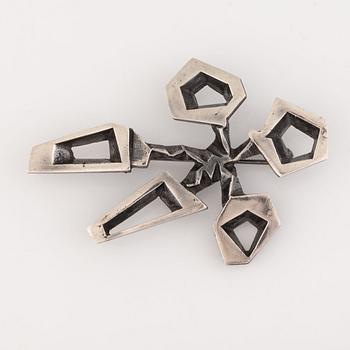 Gudmund Elvestad J. Tostrup, sterling silver brooch, Norway.