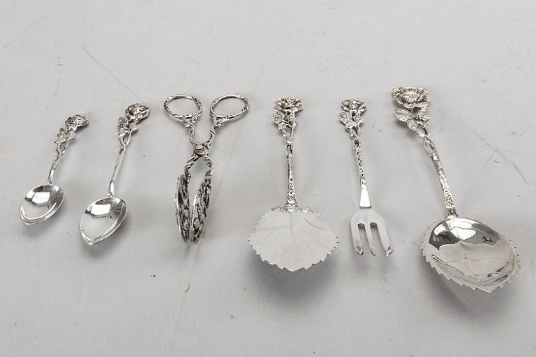 22 pieces of second half of the 20th century silver silver cutlery. Total weight app. 250 gram.