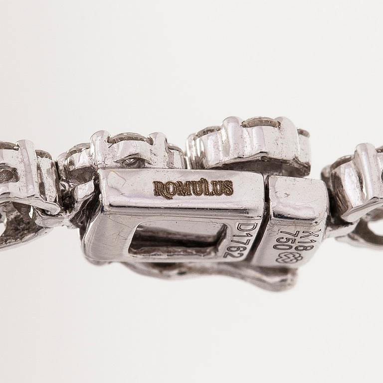 Collier, 18K vitguld, diamanter totalt ca 17.62 ct enligt gravyr. Utländska stämplar.