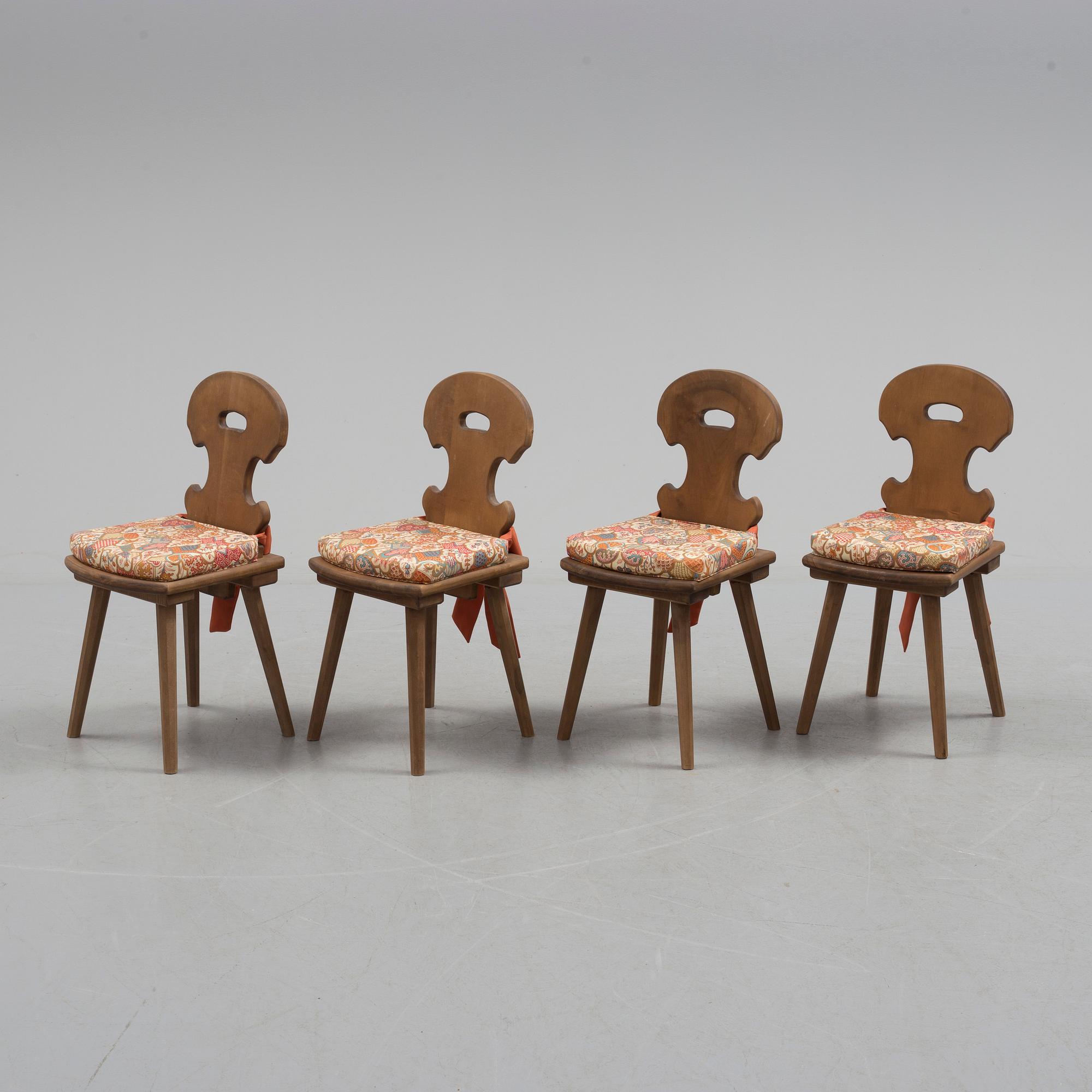 BARNSTOLAR, trä, 1970/80-talet.