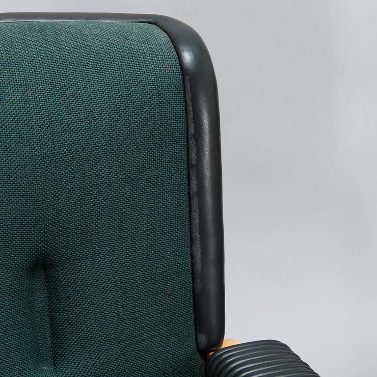 Alvar Aalto, fåtöljer ett par, modell 47, O.Y. Huonekalu- ja Rakennustyötehdas A.B. 1900-talets mitt.