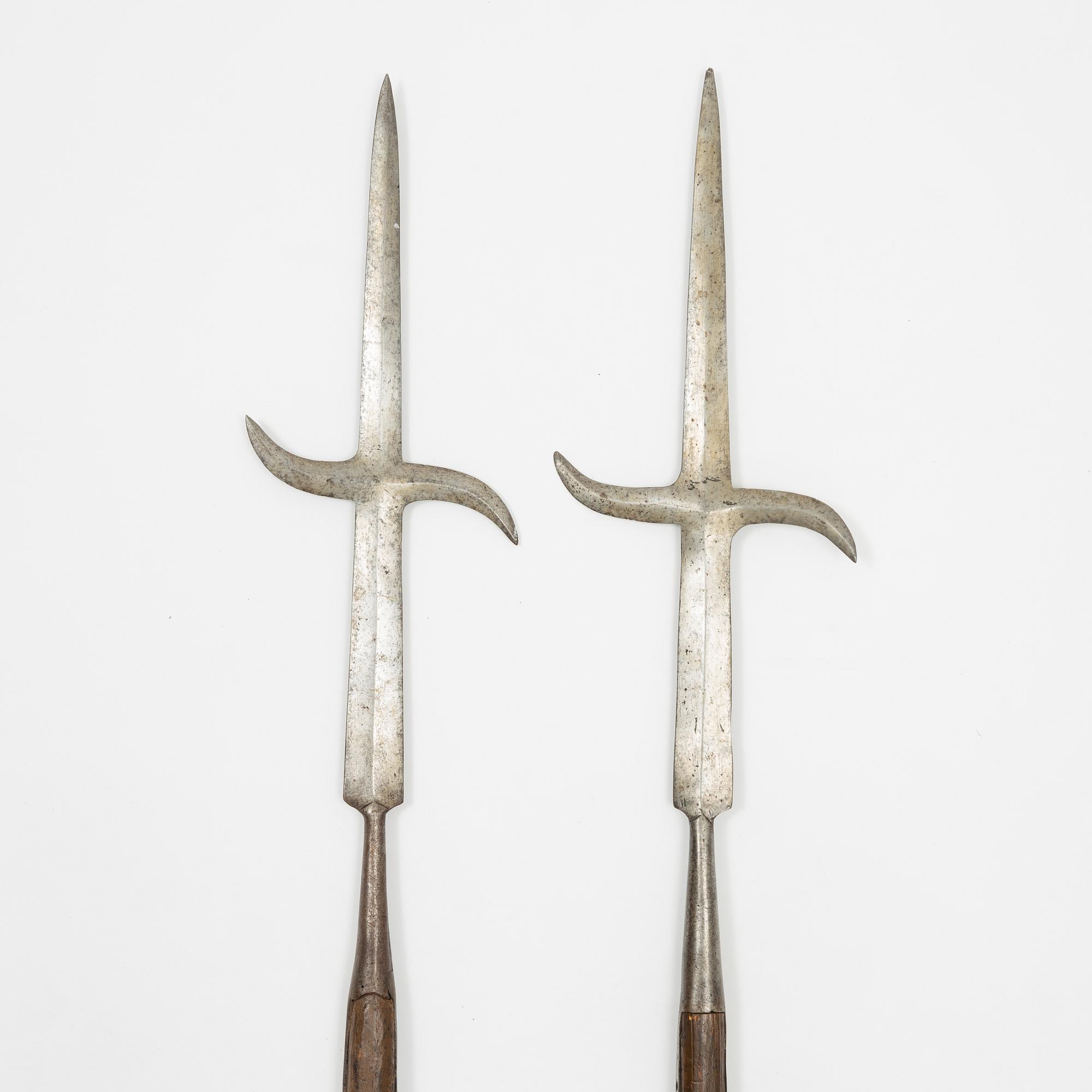A pair of Swedish partisans.