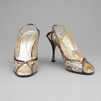 SKOR, ett par sandaler, Dolce & Gabbana,