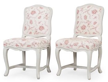 1544. A pair of Louis XV 18th century chairs by F Reuze, master in Paris 1743.