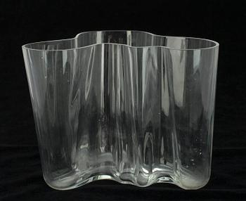 VAS, klart glas, sign. Alvar Aalto 3030.