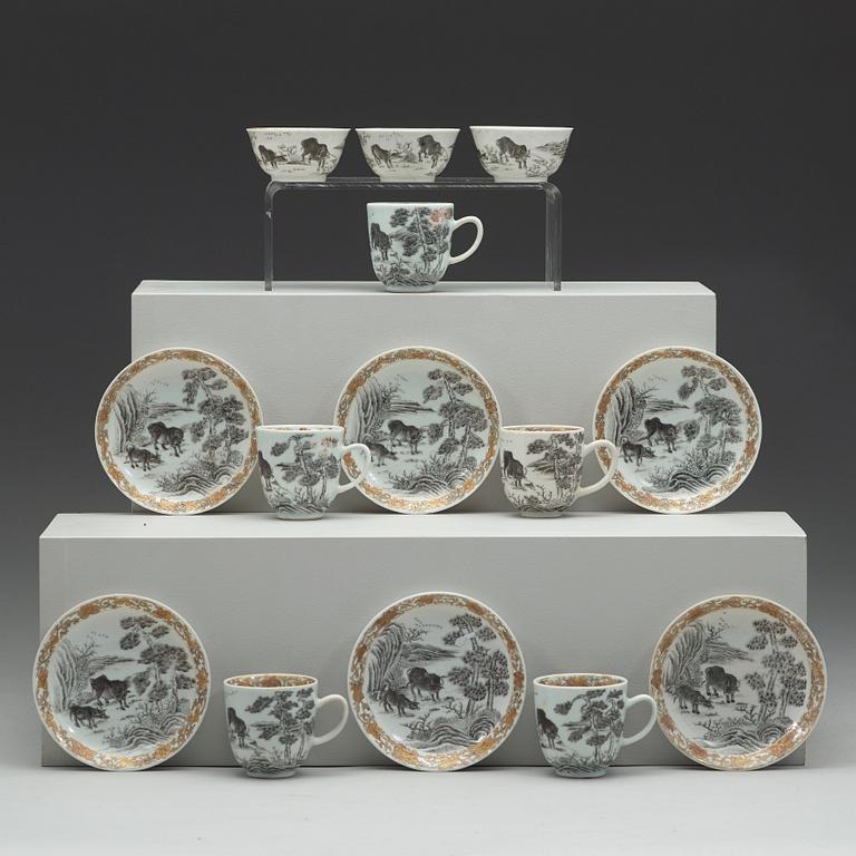 A grisaille and gold tea service, Qing dynasty, Qianlong (1736-1795). (17 pieces).