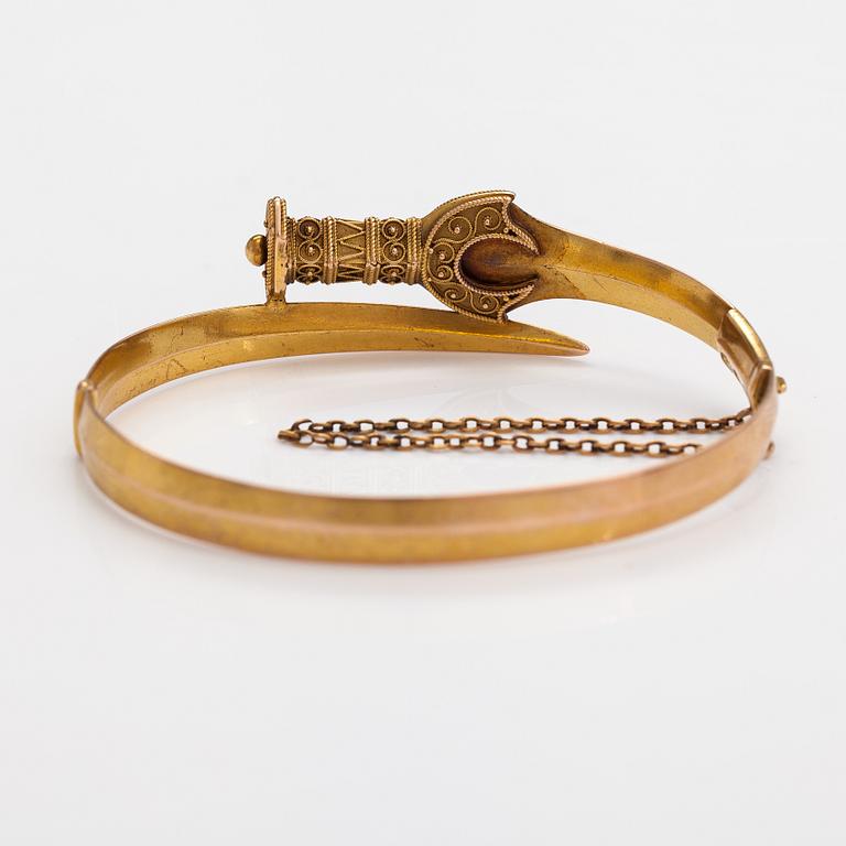 C. I. Fleinert, A 17K-20K gold bracelet. Copenhagen late 19th century. Import Marked Otto Roland Mellin, Helsinki.