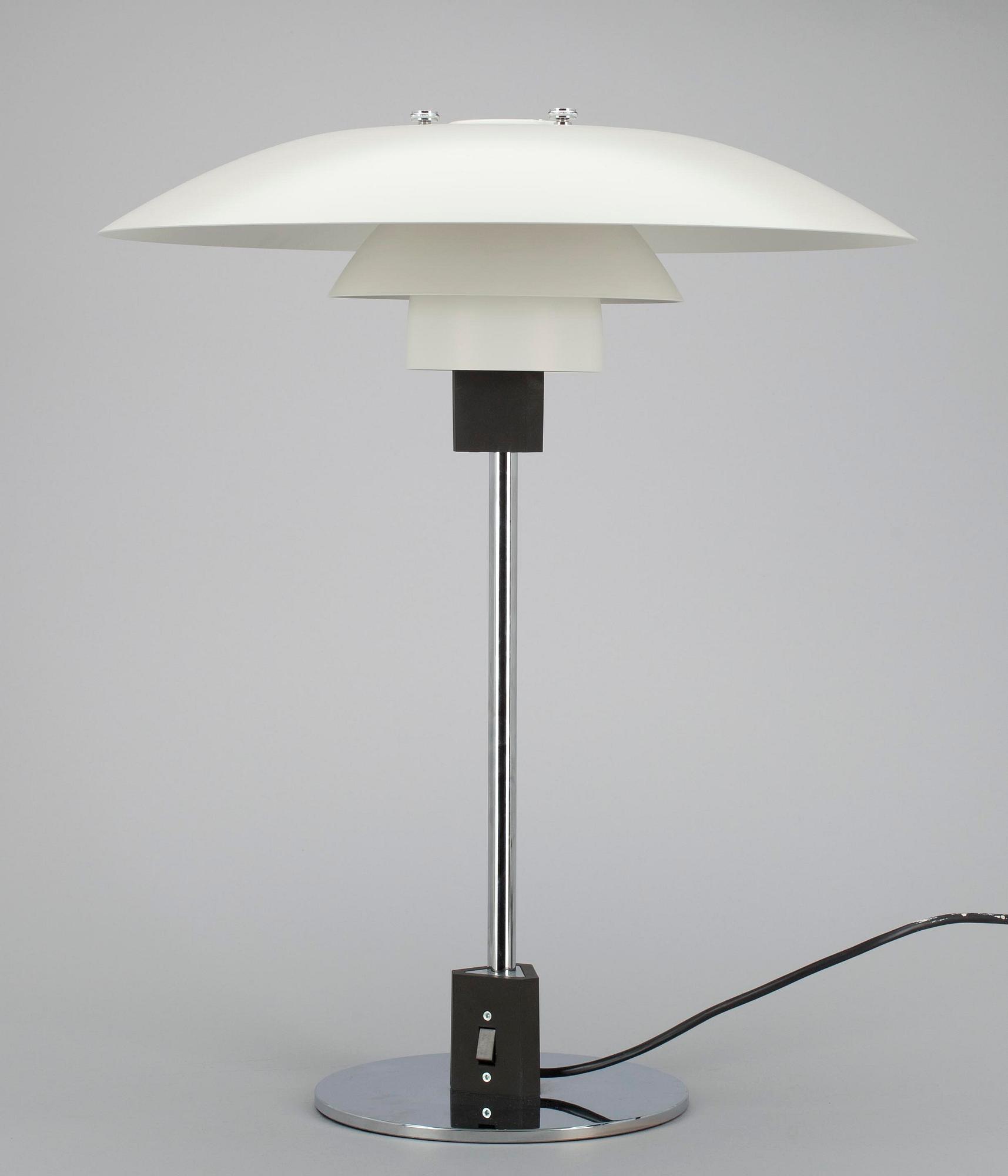 BORDSLAMPA, PH, Poul Henningsen för Louis Poulsen & Co. Danmark.