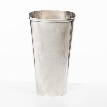 Eric Löfman, A silver beaker, KG Markström, Uppsala 1974.
