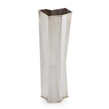 Tapio Wirkkala, A silver vase, model TW 6-3, Kultakeskus, Hämeenlinna 1963.