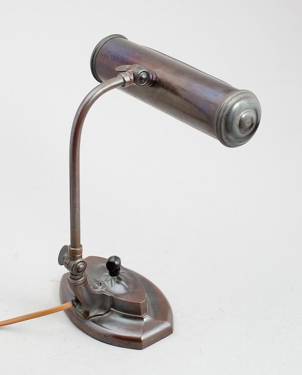 PIANOLAMPA, bronserad metall, 1900-talets mitt.