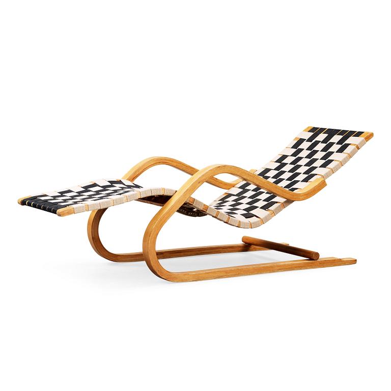 An Alvar Aalto 'model 39' lounge chair, made on license in Hedemora, Sweden 1945-55.