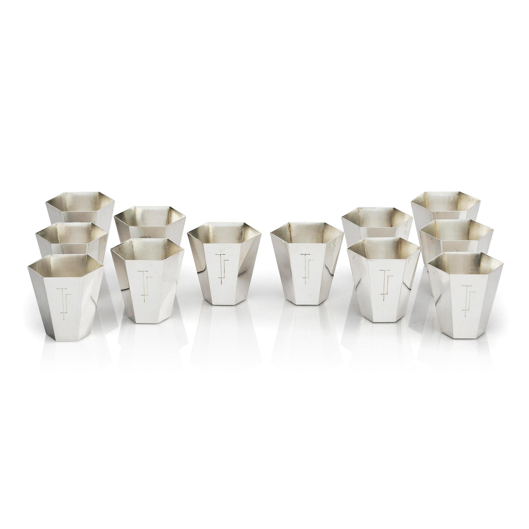 Wiwen Nilsson, snapsbägare, sterling silver, 12 st, Lund 1945-1946.
