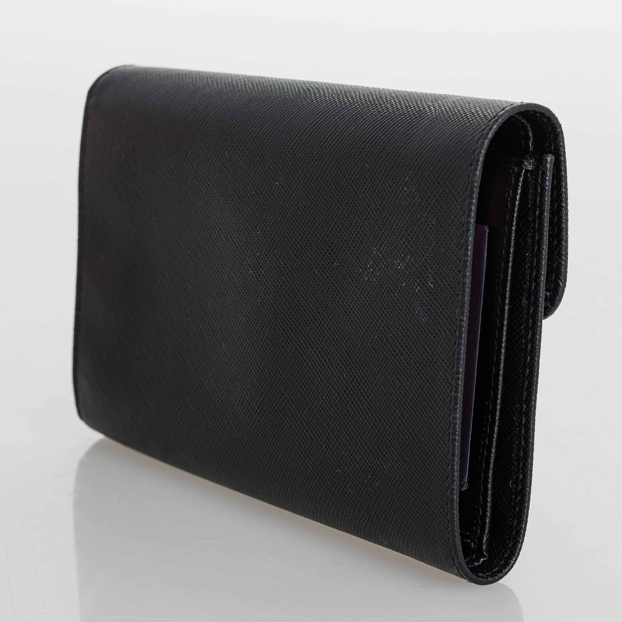 PRADA, Laukku ja lompakko.