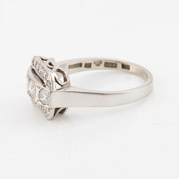 Ring, 18K white gold with brilliant and octagon-cut diamonds 0.54 ct according to engraving.