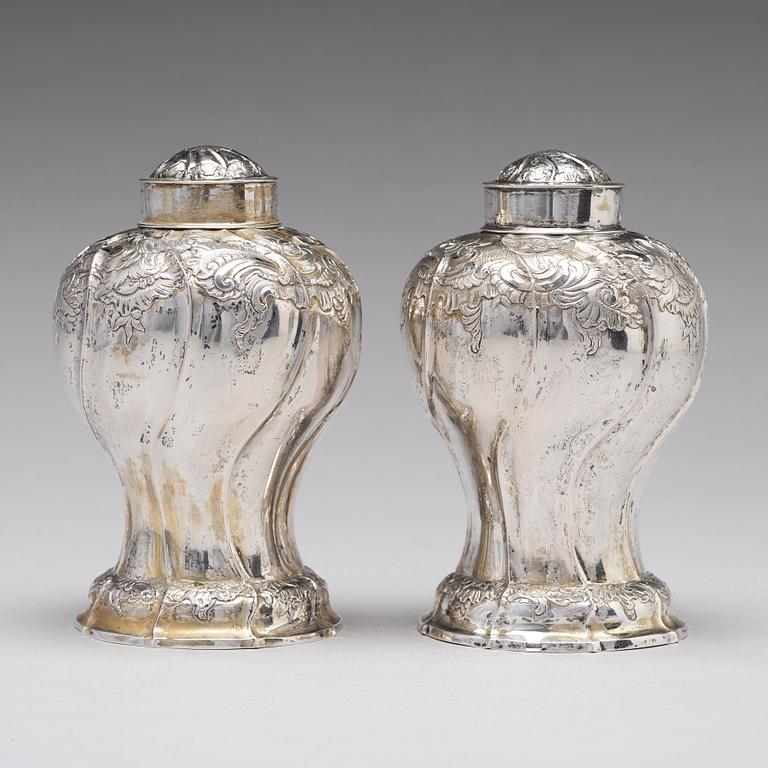 A pair of Russian 18th century silver tea-caddies, unidentified makers mark, Moscow.