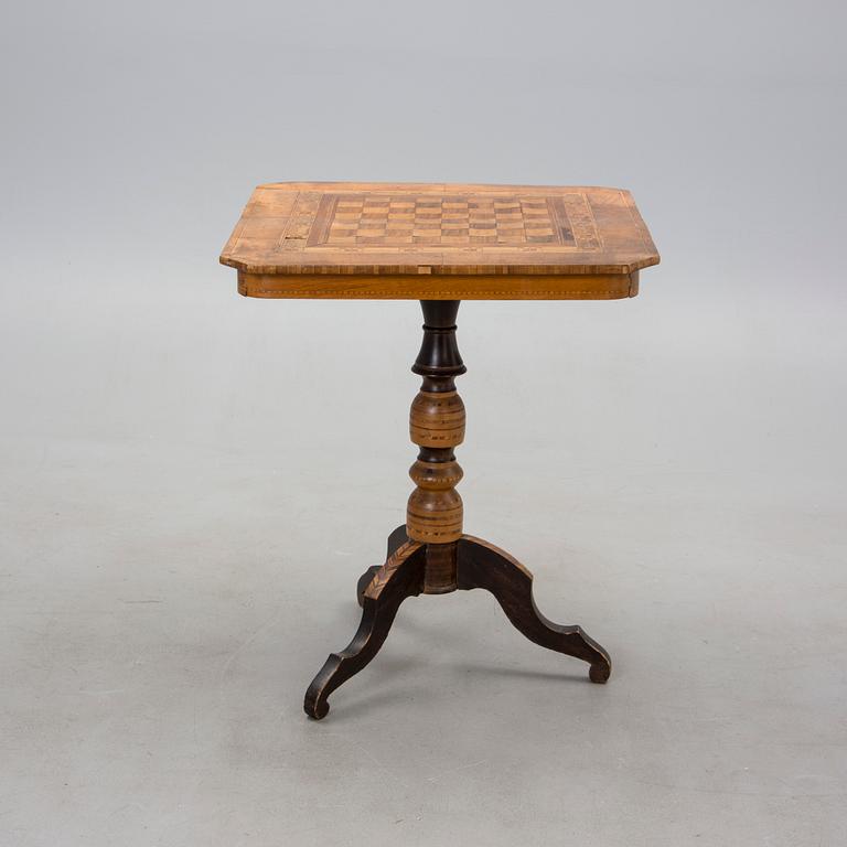 PELIPÖYTÄ, 1800-luvun loppu.