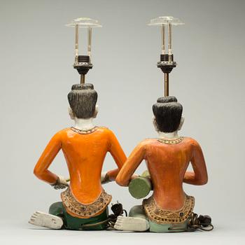BORDSLAMPOR, ett par, Thailand modern tillverkning.