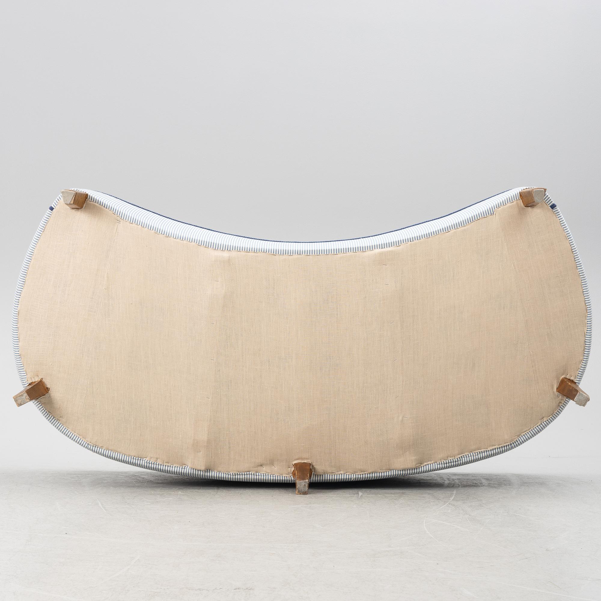 Sofa Swedish modern, first half of the 20th century.