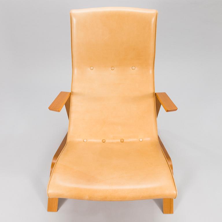 EERO SAARINEN, a 'Grasshopper' armchar and ottoman manufactured under licens by Tetrimäki Finland.