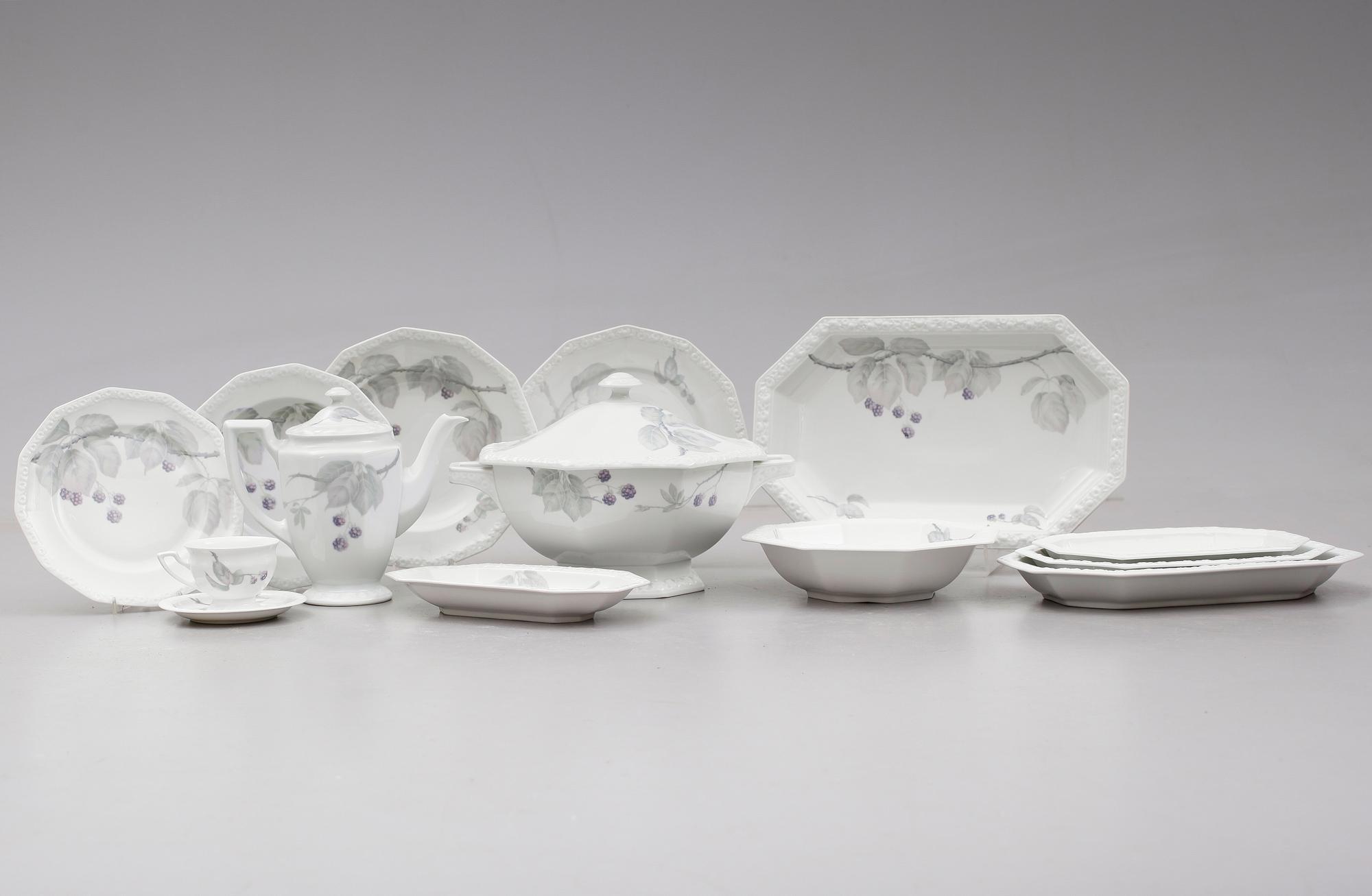 MATSERVIS, 66 delar, porslin, "Maria", Rosenthal.