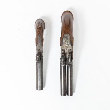 Slaglåspistoler 2 st, belgiska, 1800-talets mitt.