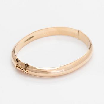 A 14K gold bangle. Westerback, Helsinki 1953.