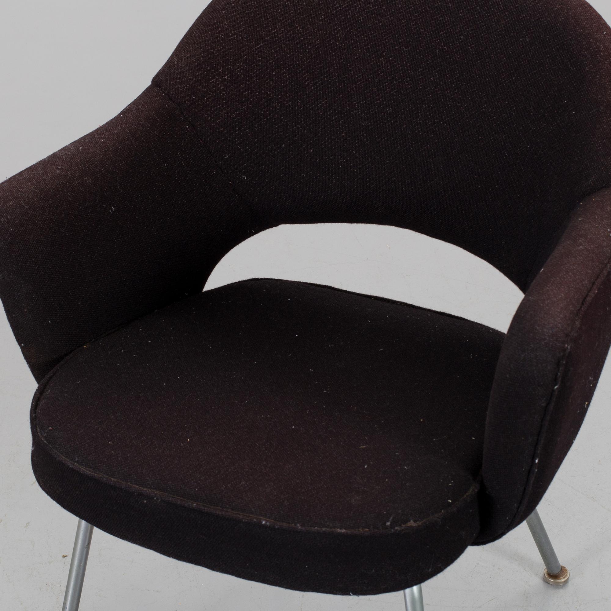 KARMSTOL,  'Executive Side Chair', Eero Saarinen för Knoll International. Made in Belgium.
