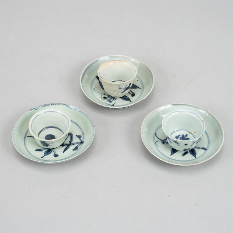 A set with three wine cups and three small dishes, Ming dynasty (1368-1644).