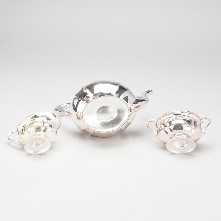 KAFFESERVIS, 3 delar, silver, Hopeakeskus Oy, Tavastehus 1967-68. Totalvikt ca 965 g.