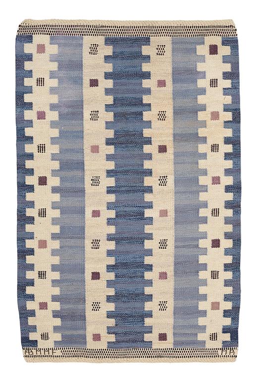 Marianne Richter, A CARPET, "Blåtaggen", flat weave, ca 159,5 x 99-103,5 cm, signed AB MMF MR.