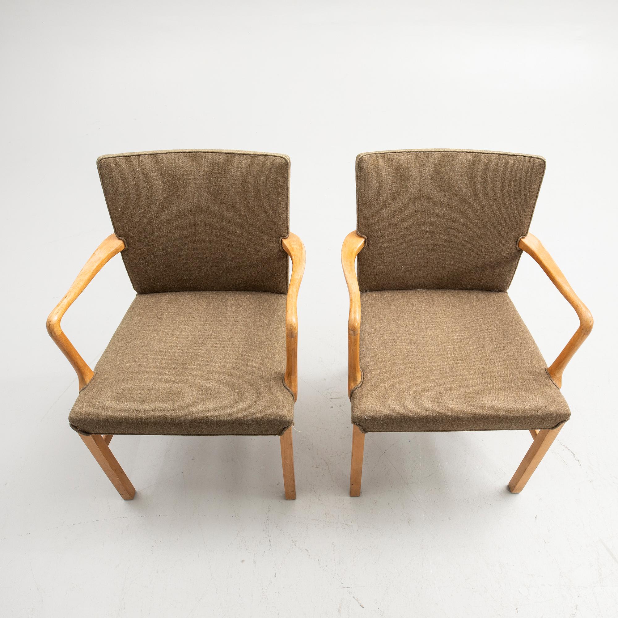 Ole Wanscher, Armchairs, 5, model “1752”, Fritz Hansen, 1940s.