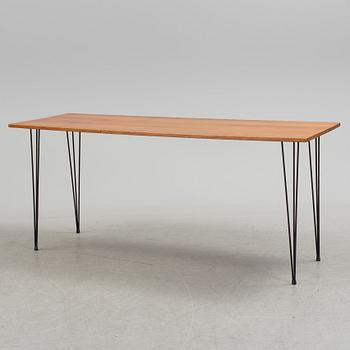 SKRIVBORD, String-modell, 1900-talets mitt.