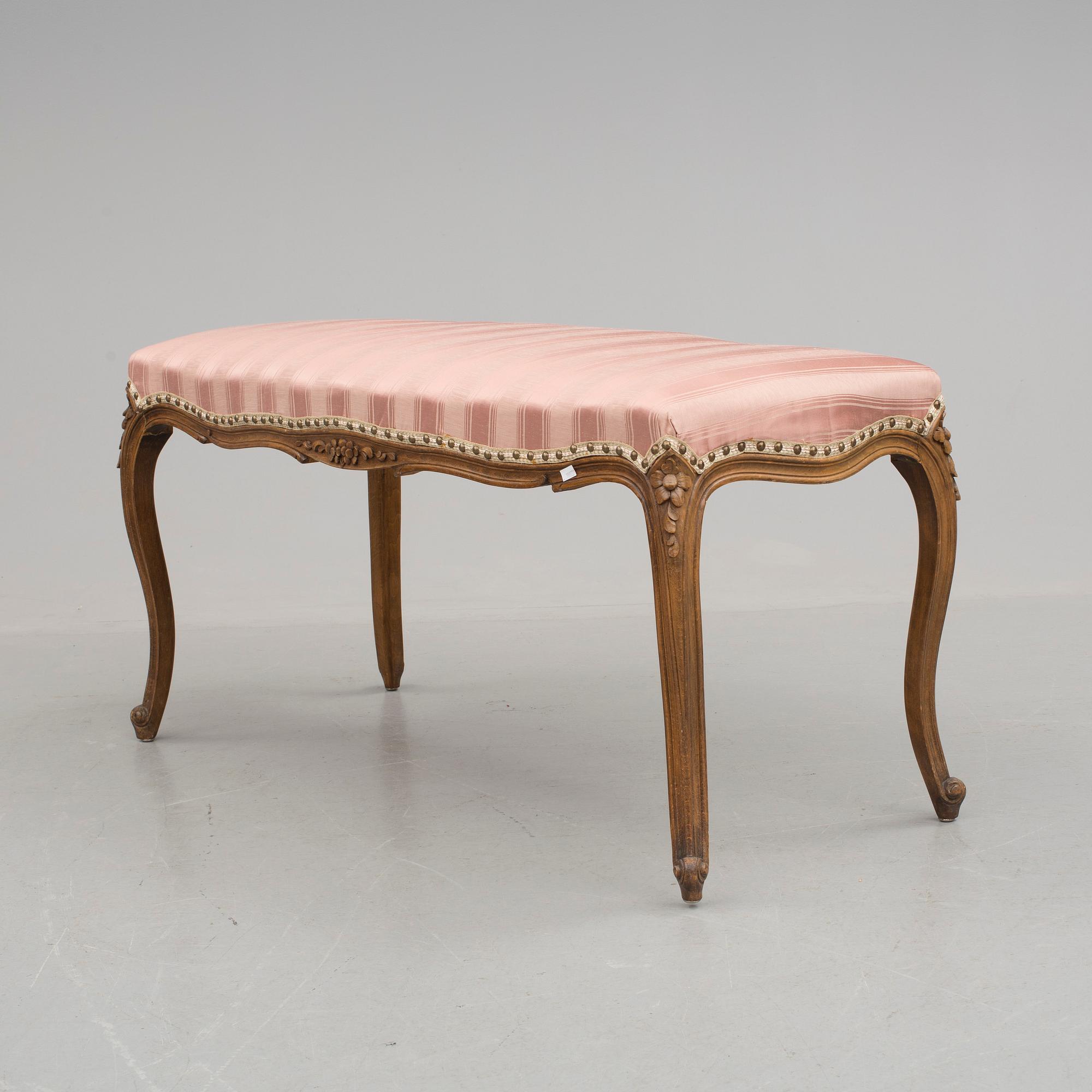 BÄNK, rokokostil, 1900-talets första hälft.