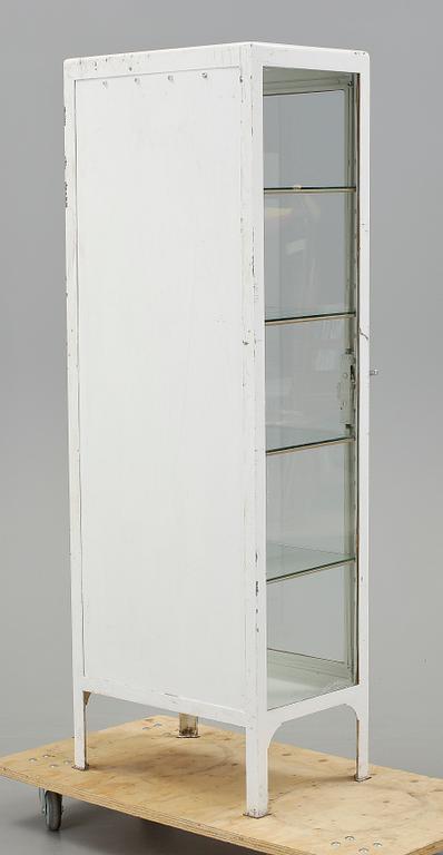 LÄKARSKÅP, 1900-tal.